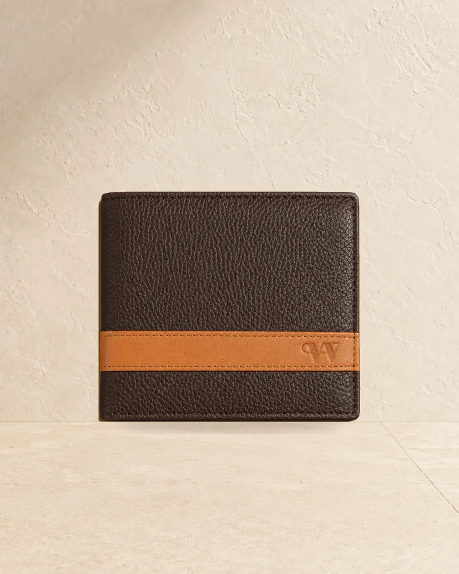 Bifold wallet, Brown full-grain pebbled leather, style LG-WAL-M-003